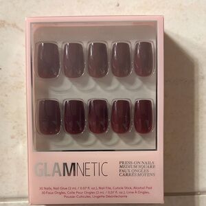 Press-On Nails - Cherry Mocha Medium Square